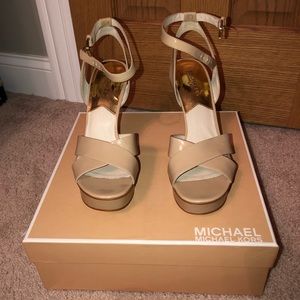 BRAND NEW Michael Kors Gideon Sandal